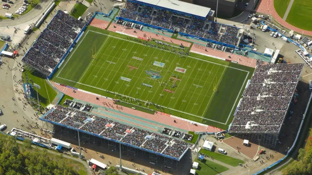 Moncton Stadium, Football