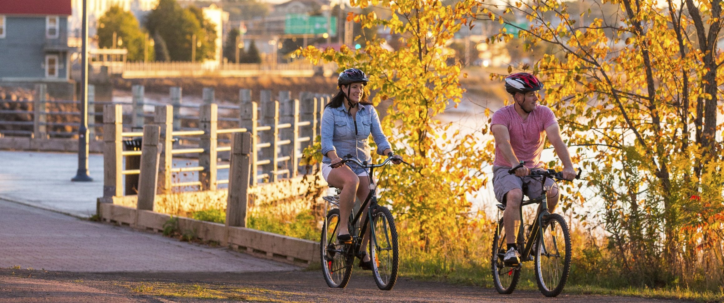 RIVERFRONT - RIVERAIN