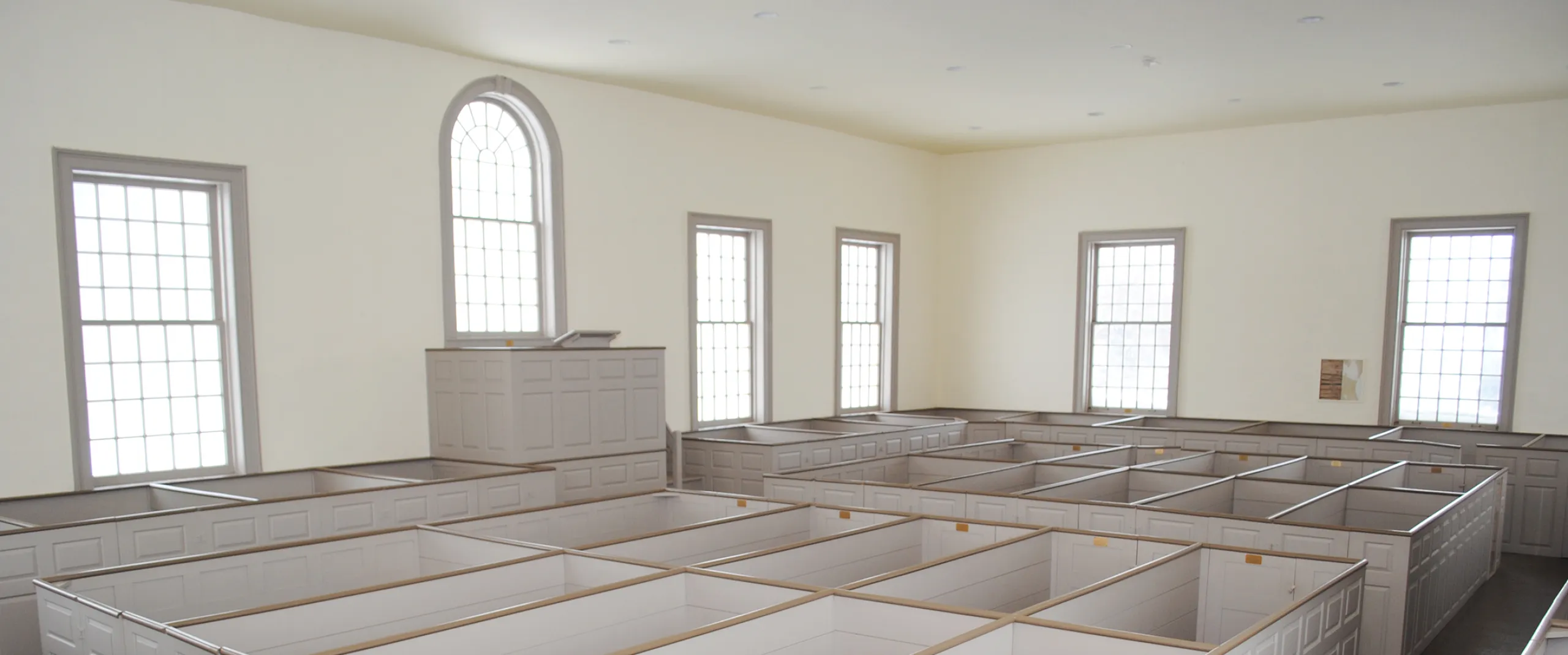 Free Meeting House / Temple libre